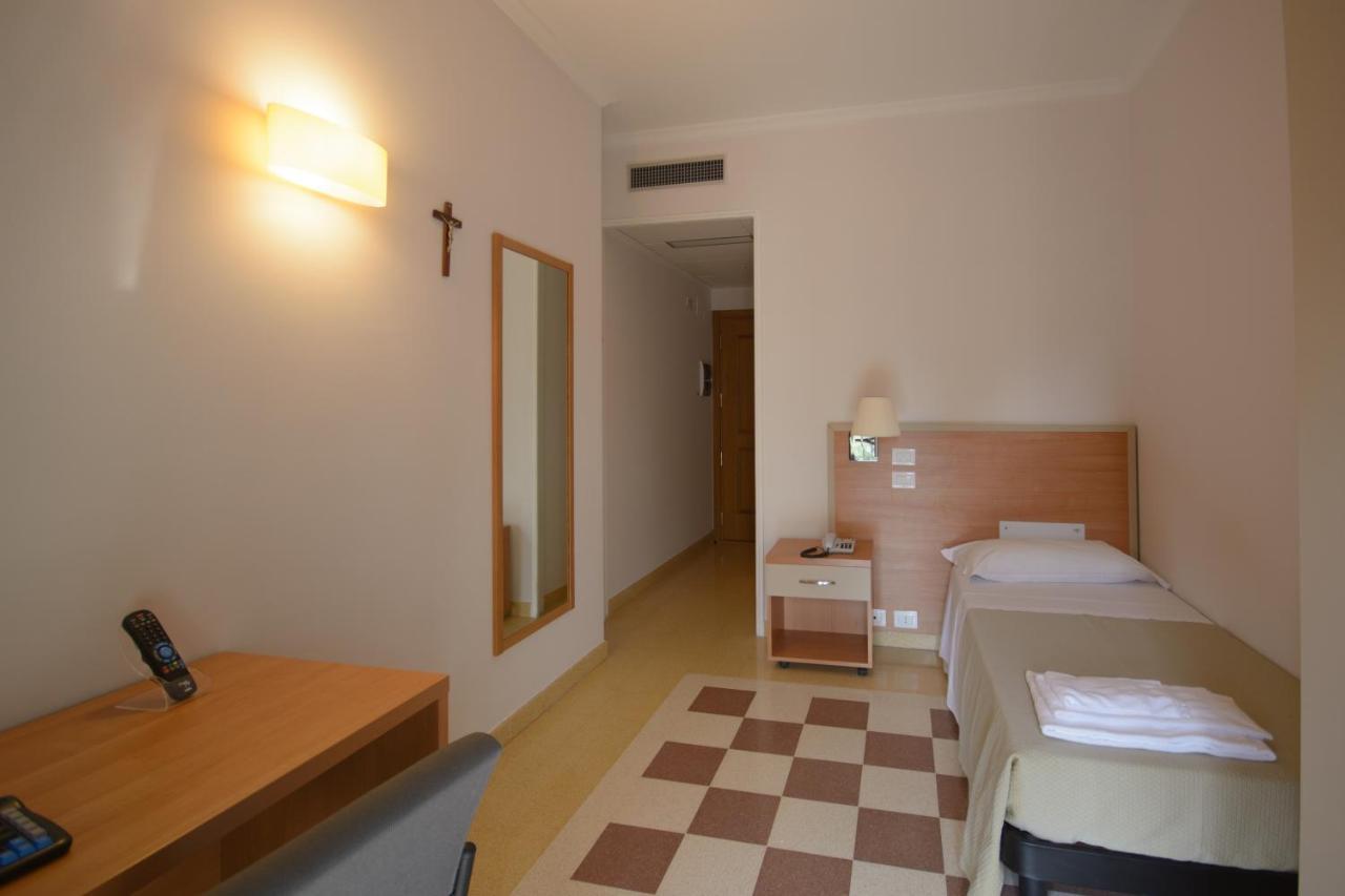 Готель Domus Stella Maris - Casa Per Ferie Анкона Екстер'єр фото