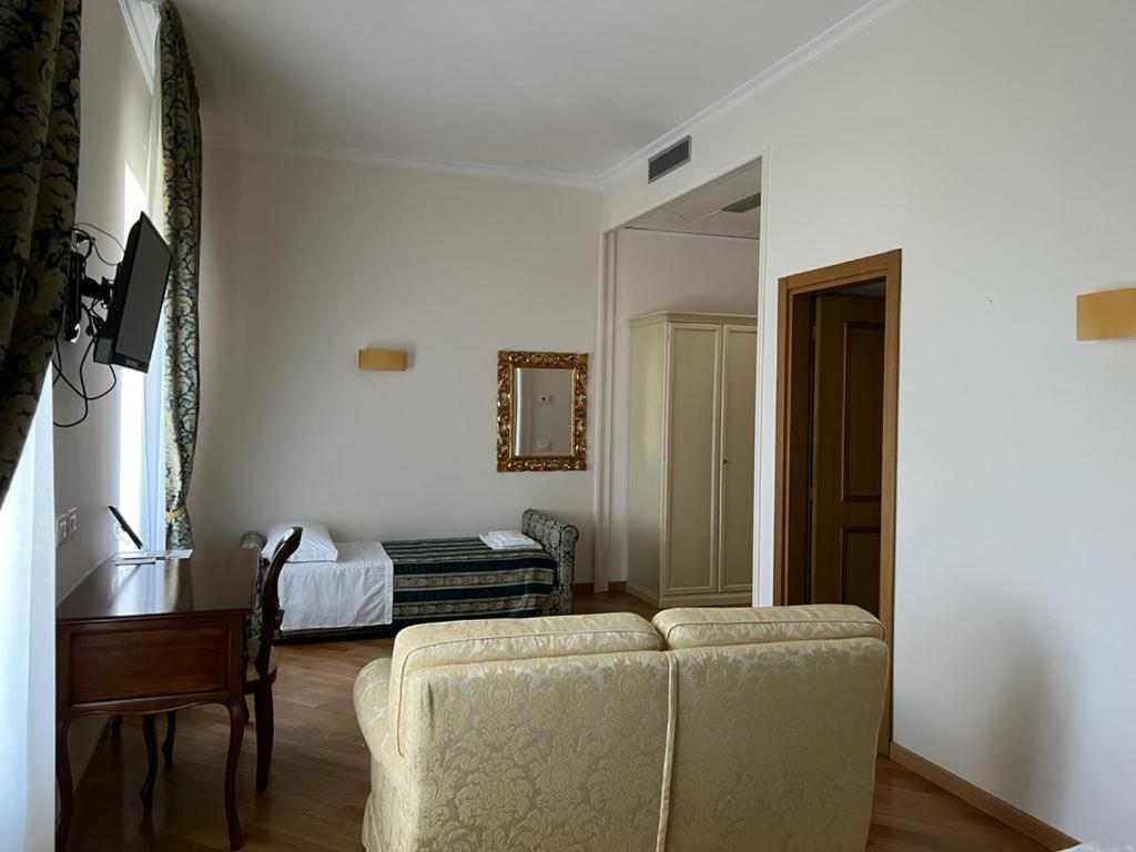Готель Domus Stella Maris - Casa Per Ferie Анкона Екстер'єр фото